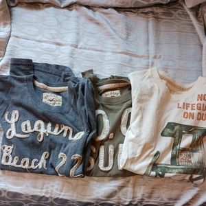3 Men's Hollister T-shirts XL